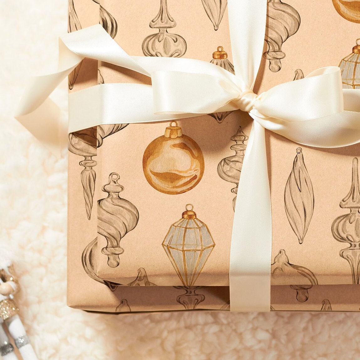 Ornament Eco Wrapping Paper Rolls | Vintage Gold Christmas Gift Wraps | Classic Holiday Decoration with Recycled Papers