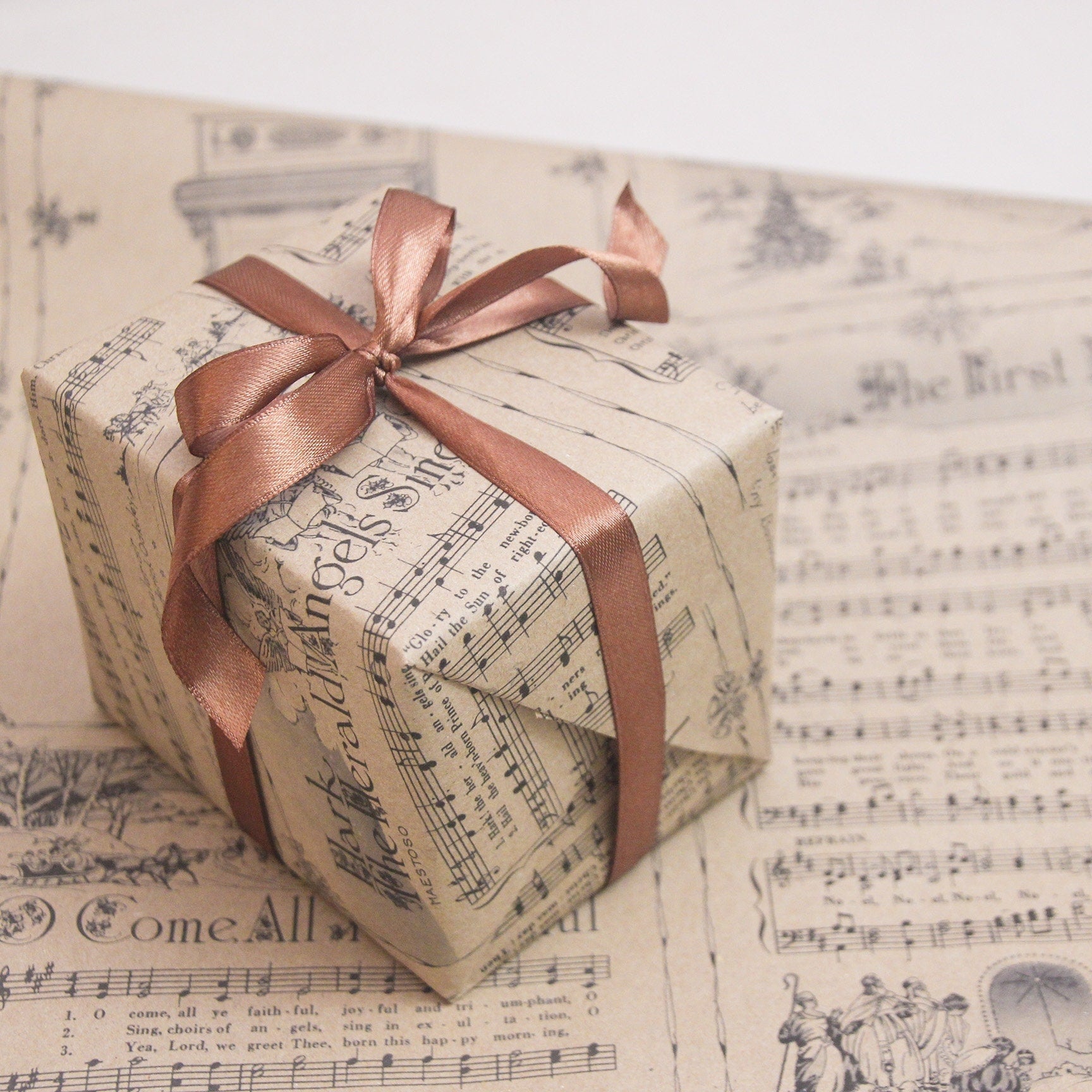 Christmas Carol Vintage Wrapping Paper Rolls | Music Sheets Eco Gift Wraps for Church Choir, Musicians, Music Teachers, Orchestra & Band